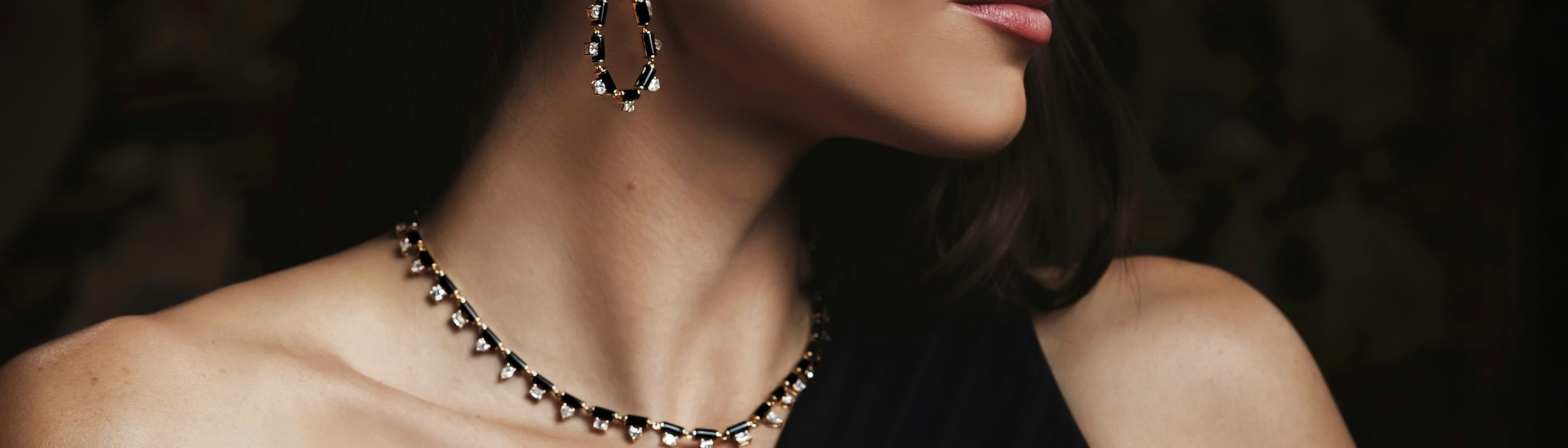 onyx necklace and earrings