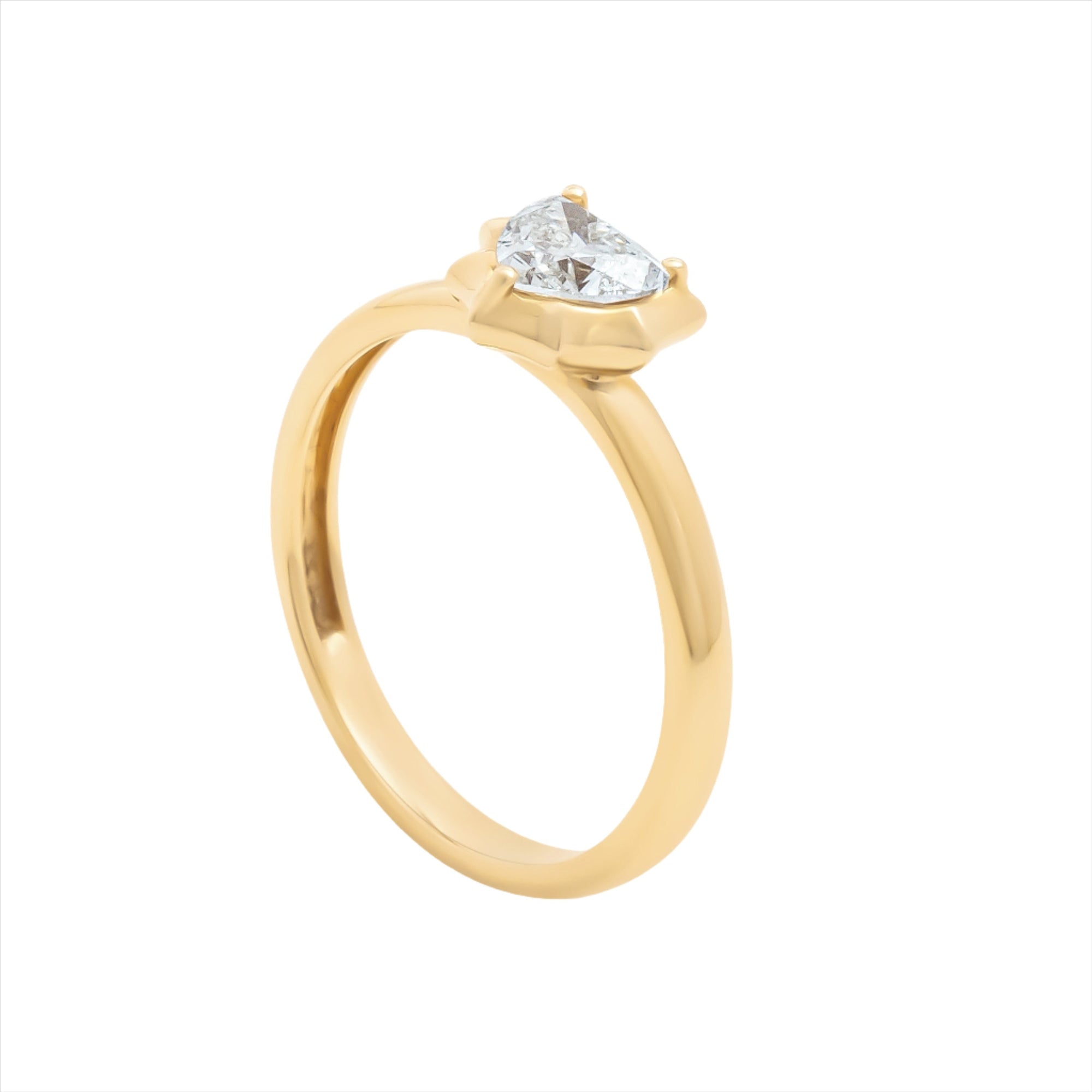 Modern deco 14K yellow gold ring featuring a 0.54ct G-H VS heart-shaped diamond in a sleek prong setting, blending vintage romance with bold contemporary style.