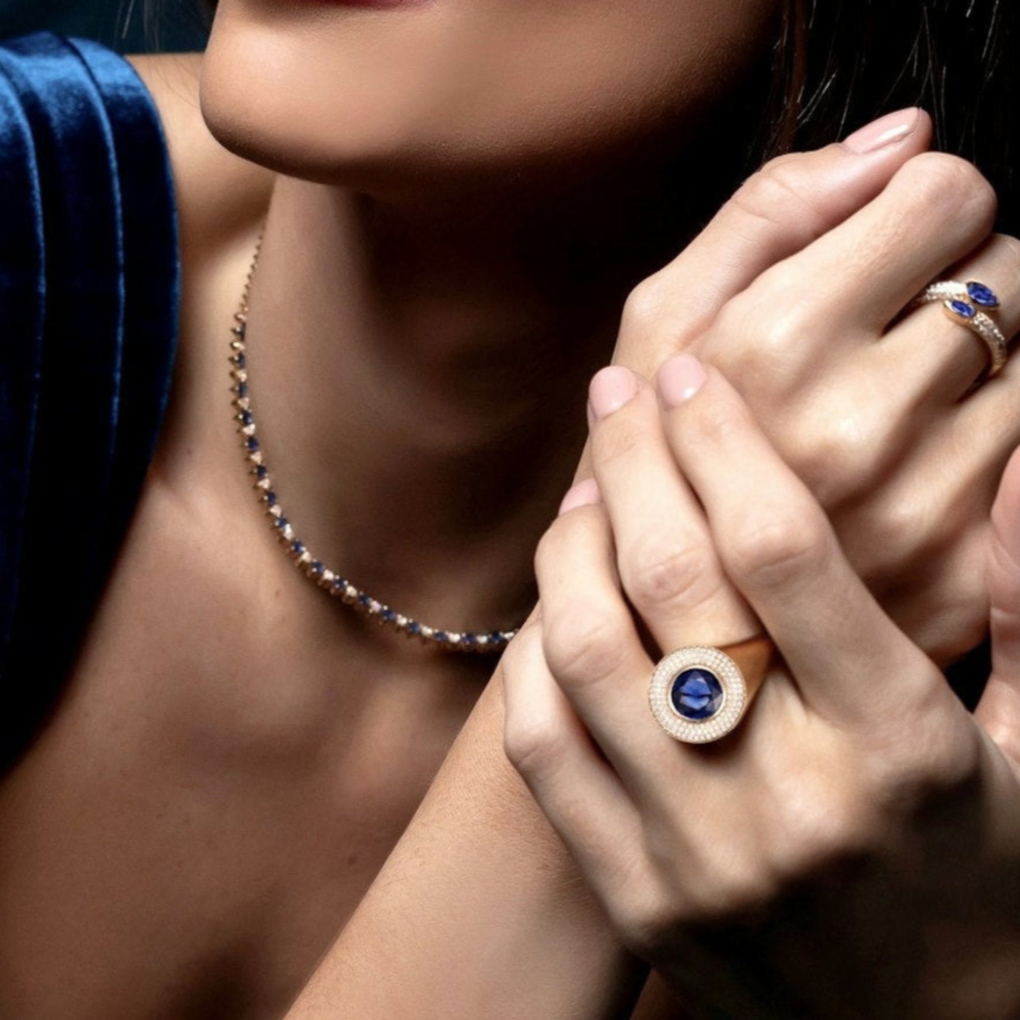 Adjustable 14K yellow gold beaded necklace featuring 5.32ct of pear-shaped blue sapphires and 1.36ct of diamonds, with a 40–46cm length and total weight of 17.33g—a graceful and luxurious statement piece.