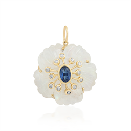 Moonwashed - Fleur de Charme Pendant