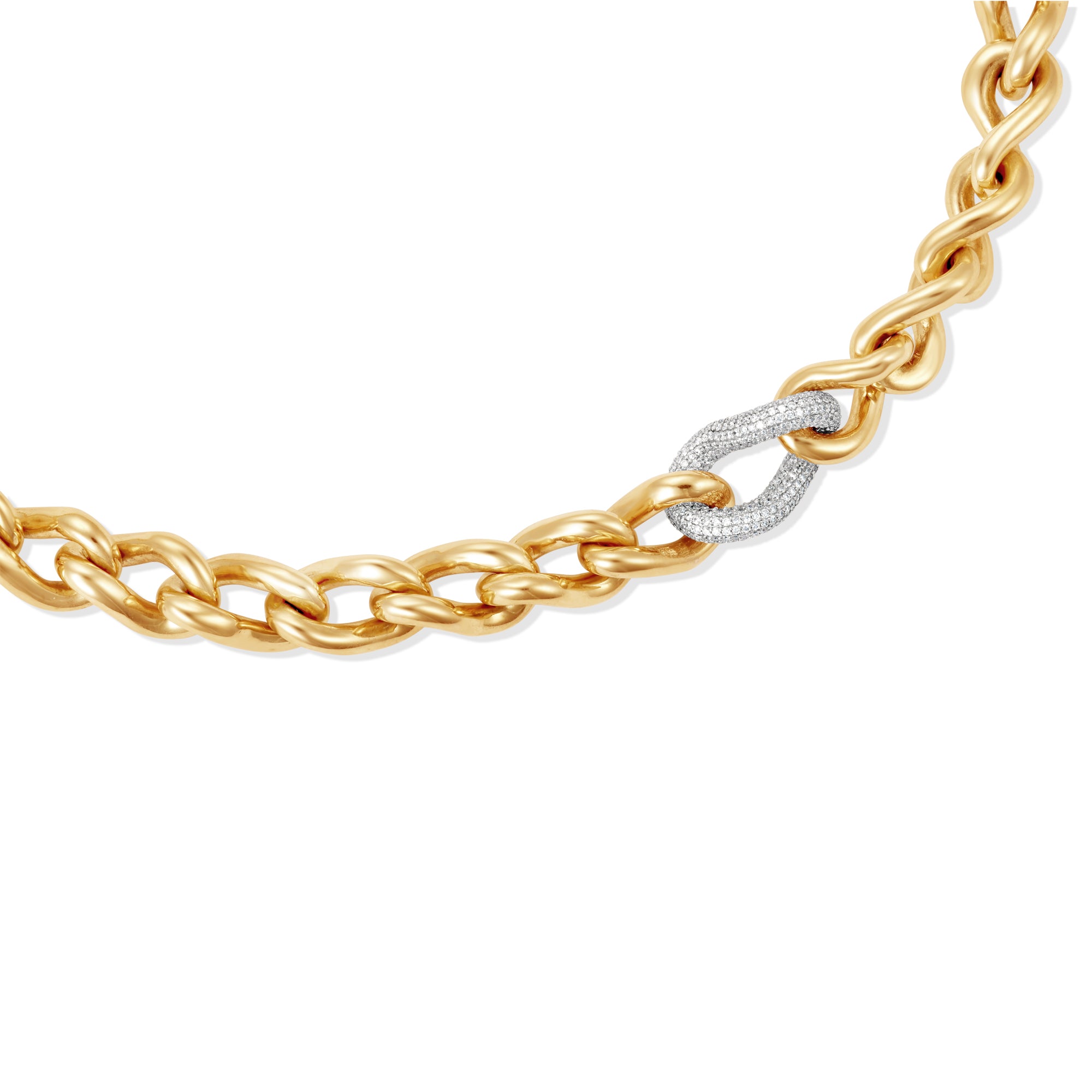 Exquisite 14K two-tone gold curb link chain necklace featuring a single accent link adorned with 498 pavé-set diamonds, offering a refined balance of elegance and luxury. Close up of pavé-set diamonds