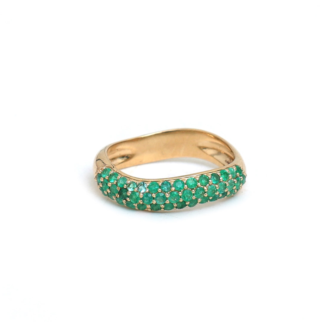 Elyzian Wave Pave Emerald Ring in 14k Gold 
