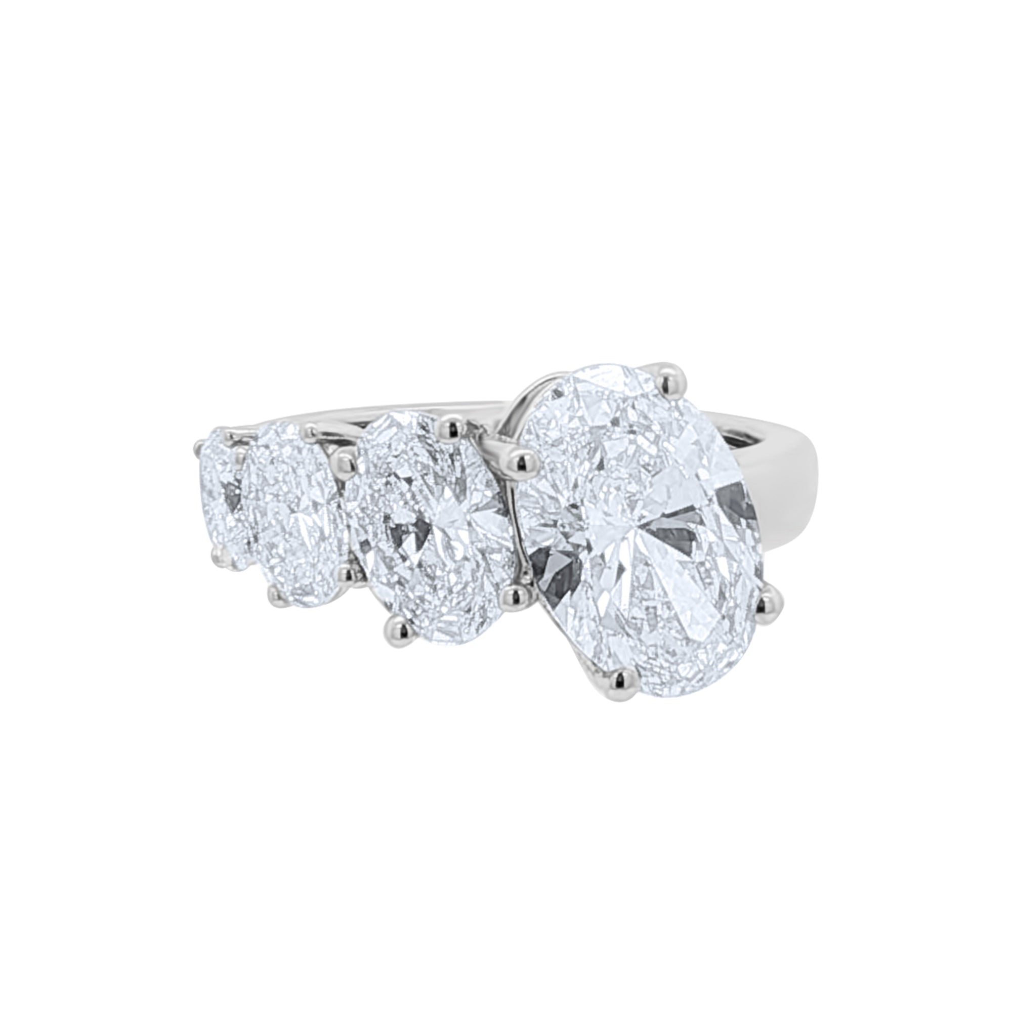 Lab-Grown Diamond Graduated Oval Band in 14K White Gold by Elyzian Fine Jewelry